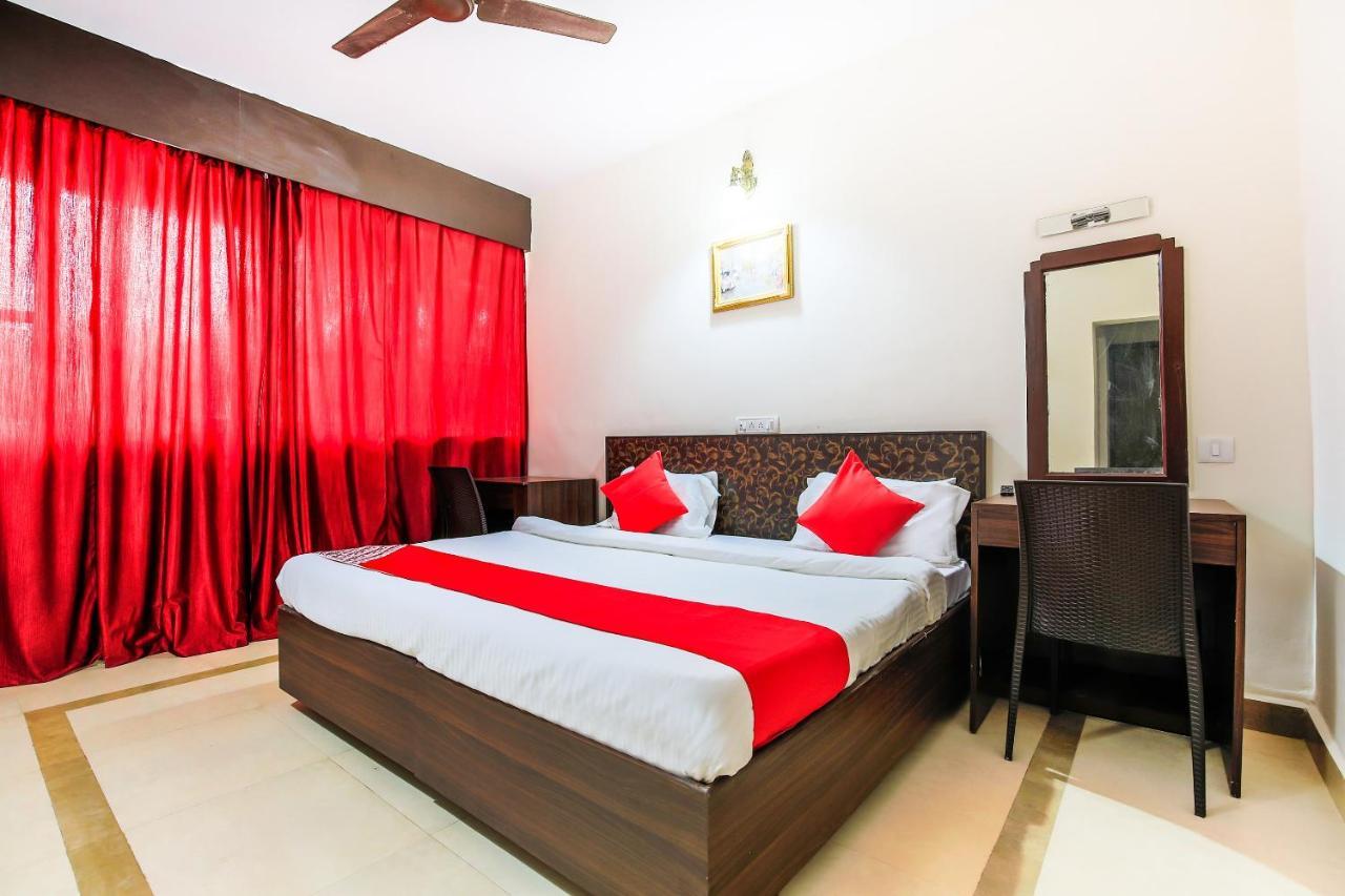 Oyo 18794 Hotel Colva Plaza Екстер'єр фото
