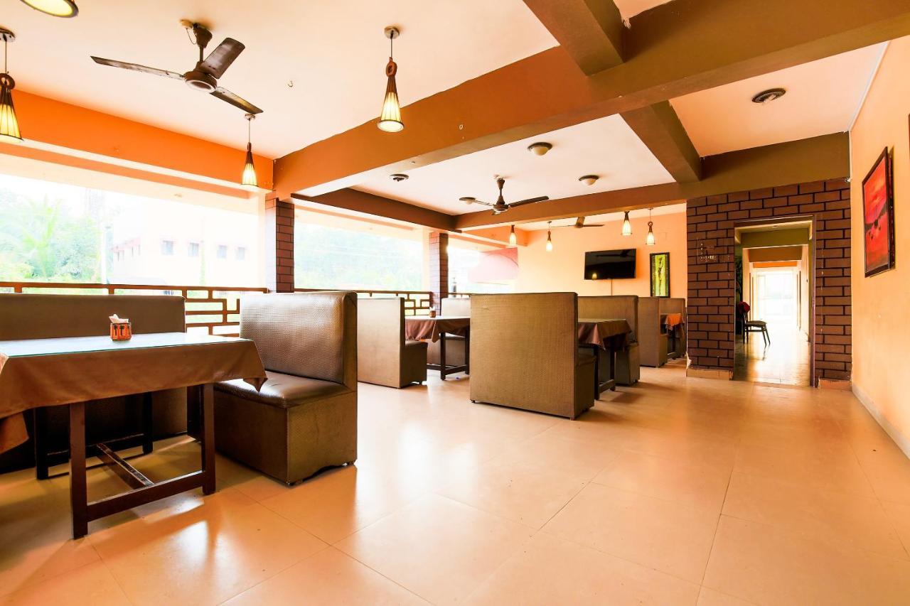 Oyo 18794 Hotel Colva Plaza Екстер'єр фото