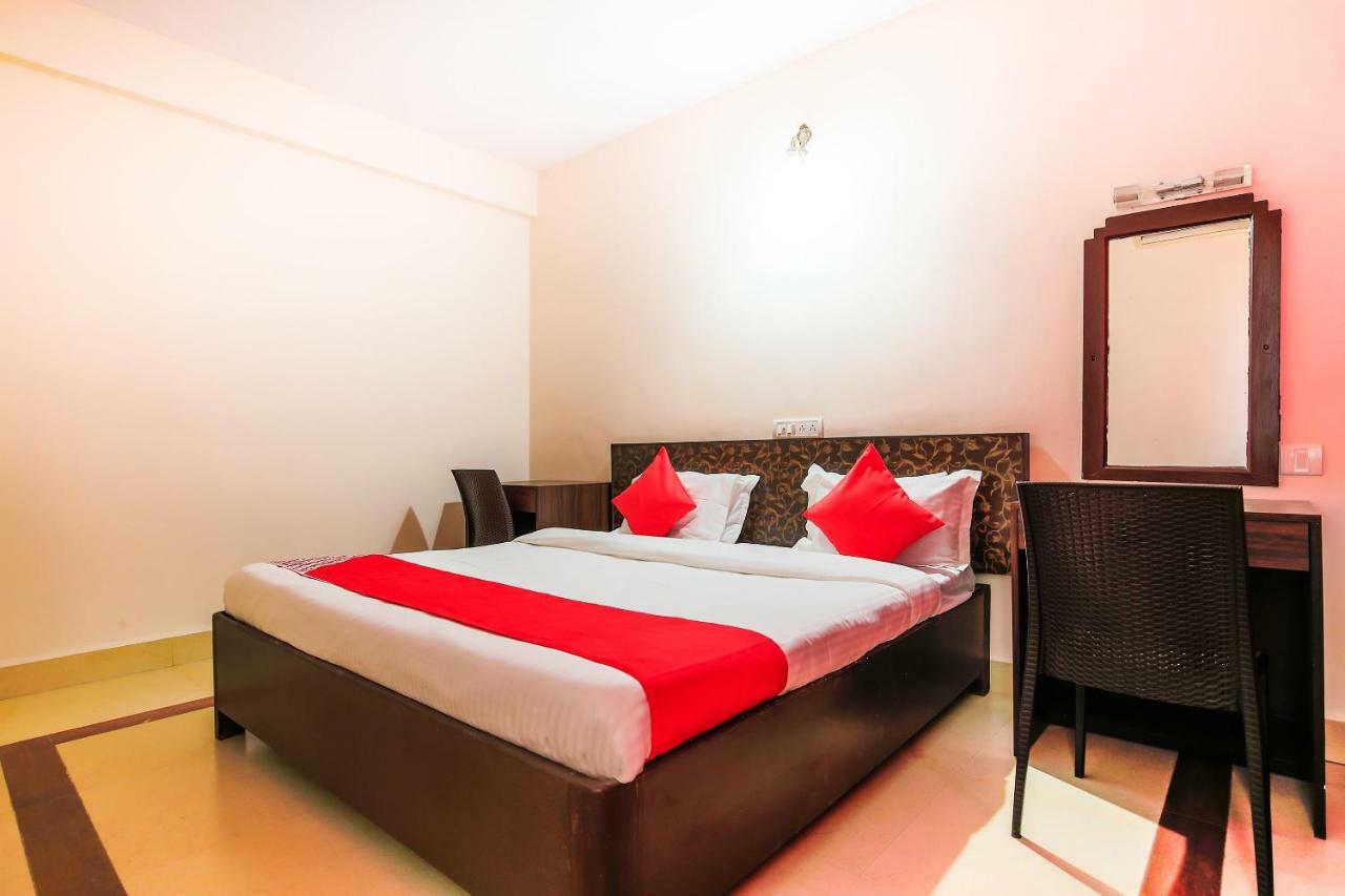 Oyo 18794 Hotel Colva Plaza Екстер'єр фото